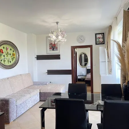 Aparthotel Family Resort. Park&sea Ravda