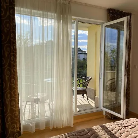 Апарт-отель Family Resort. Park&sea Равда