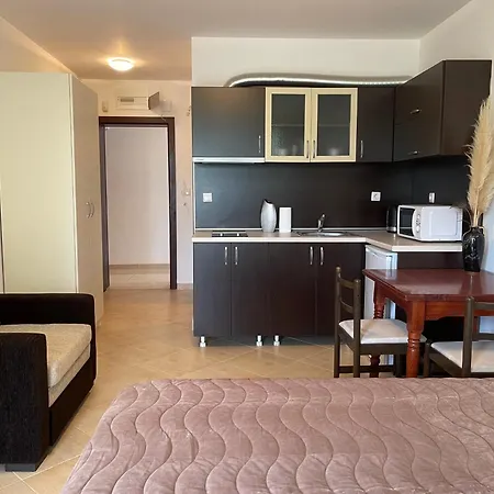 Family Resort. Park&sea Апарт-отель Равда